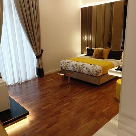 La Lepre Bovio Naples Exterior photo